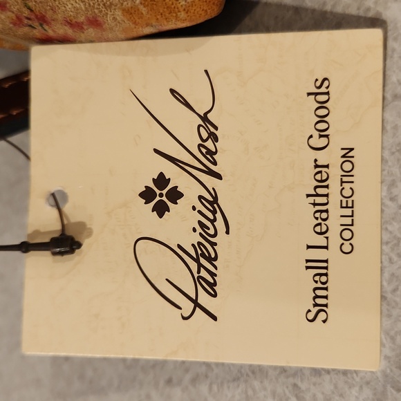 Patricia Nash Valerie Prairie Rose Clutch Wristlet NWT - Picture 11 of 13